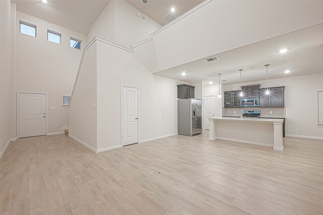 Foto del edificio - 8014 Fijian Cypress Dr