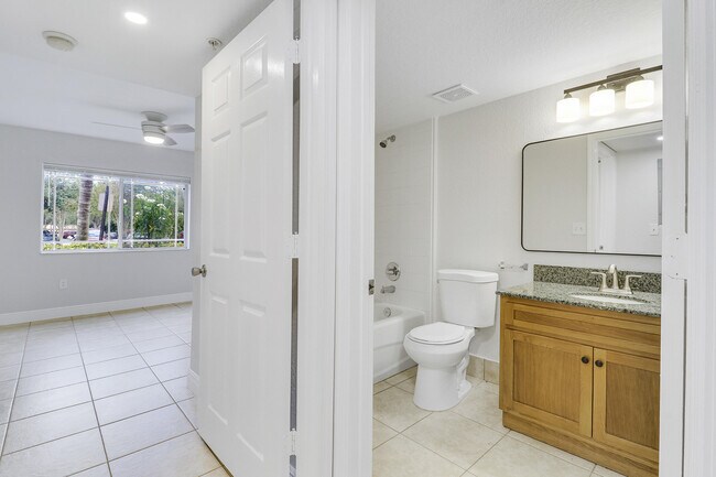 Foto del edificio - 171 SW Palm Dr