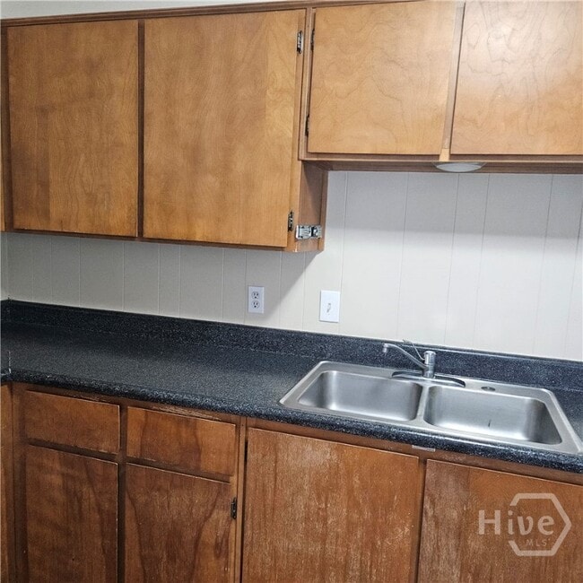 Building Photo - 4407 Caroline Dr