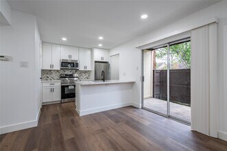 Building Photo - 1500 Bay Area Blvd