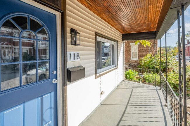 Foto del edificio - 118 E 19th St