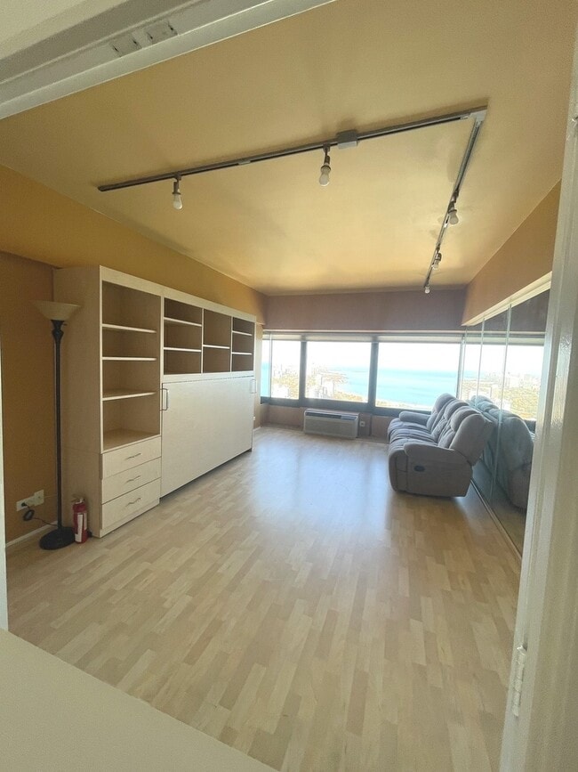 Foto del edificio - 175 E Delaware Pl