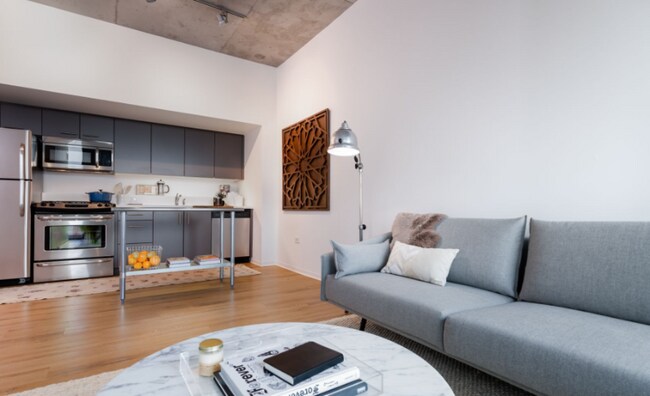 Foto del edificio - 1627 W Division St