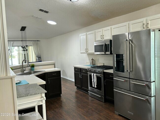 Foto del edificio - 2152 Spring Creek Cir