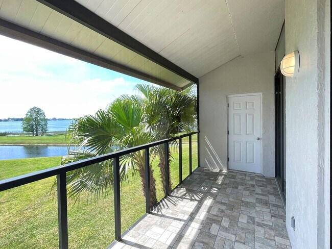 Foto del edificio - 2-Bedroom Condo for Rent in Winterset