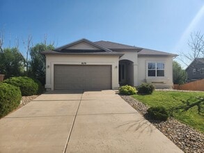 Building Photo - 8179 Meadowcrest Dr