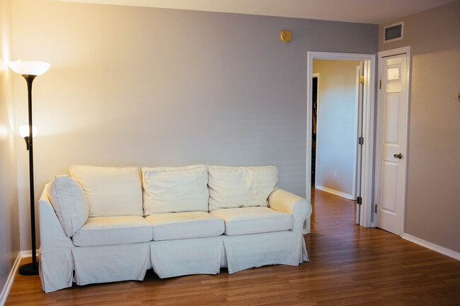 Recently painted living area - 2021 Bluebonnet Ln.