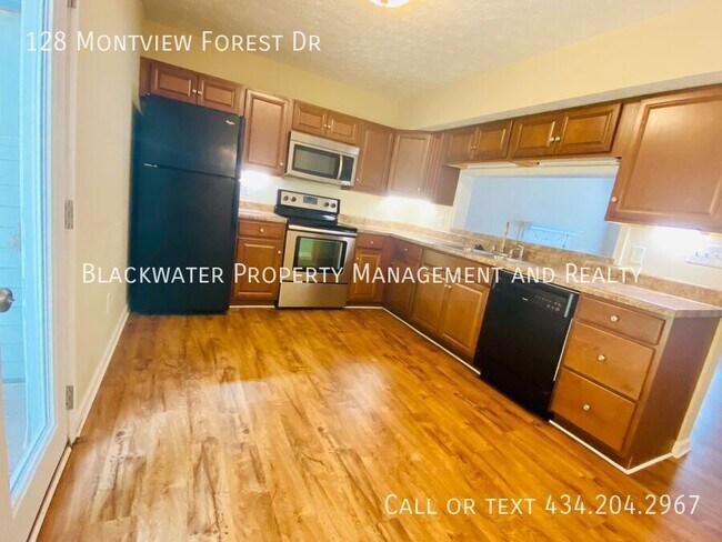 Foto del edificio - 128 Montview Forest Dr
