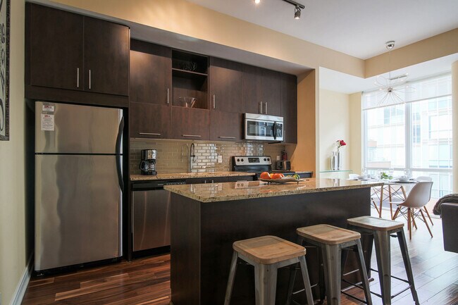 Building Photo - 333A Adelaide St E