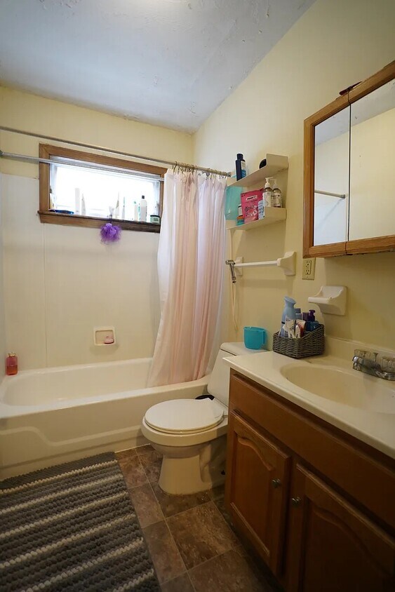 Building Photo - 29 Colborne Rd