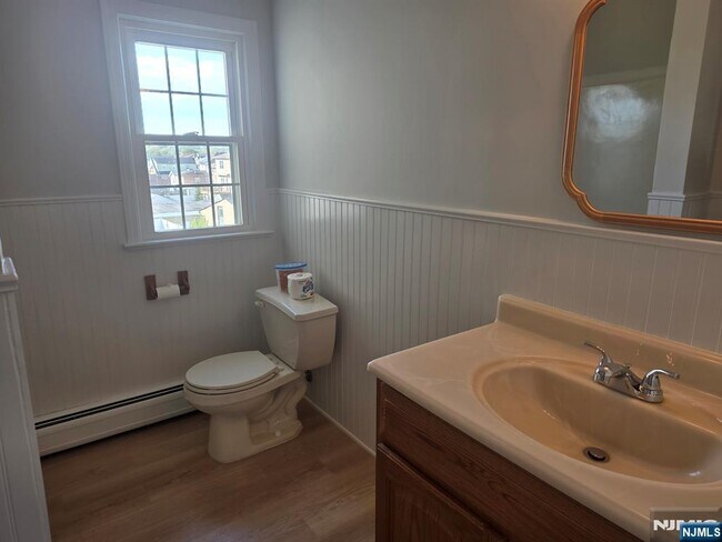 Foto del edificio - 633 10th St