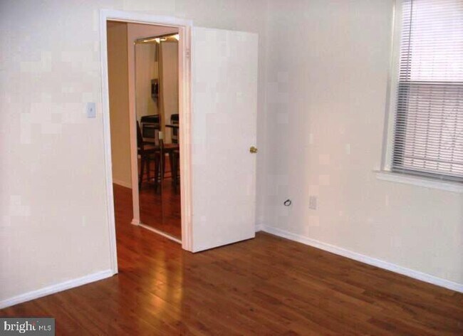 Foto del edificio - 912 Spruce St
