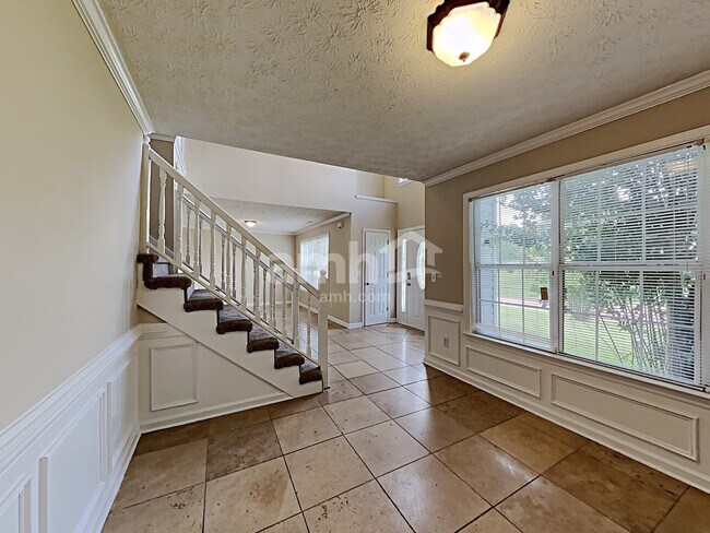 Foto del edificio - 210 Courtlyn Way