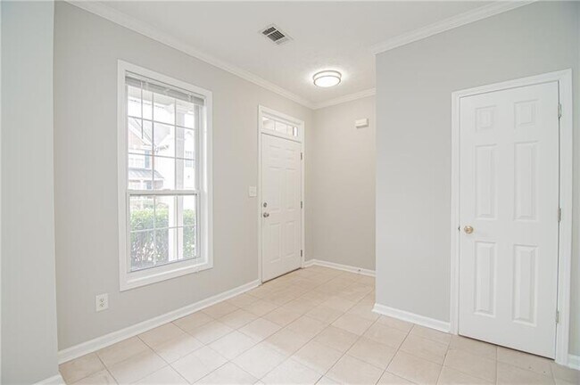 Foto del edificio - 2597 Avery Park Cir