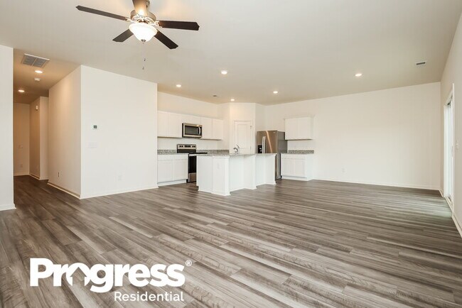 Building Photo - 818 Hydra Ln