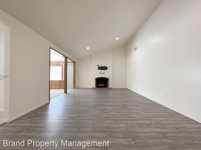 Building Photo - 4 br, 2 bath House - 1103 S. Ambridge St,