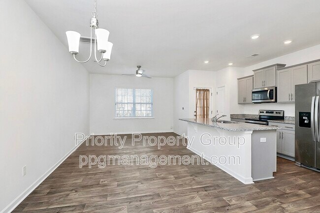 Foto del edificio - 6131 Guildford Hill Ln