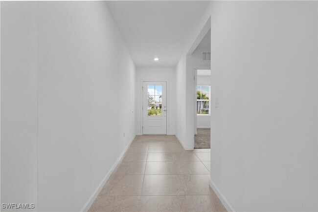 Building Photo - 42392 Cascade Dr