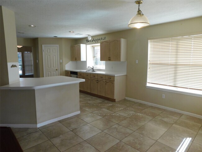 Foto del edificio - 122 High Meadows Dr