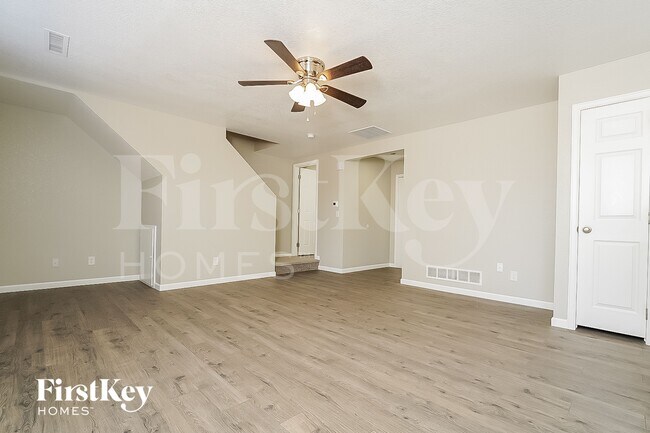Foto del edificio - 61 Meadowlark Cir