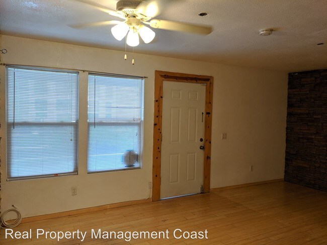 Foto del edificio - Studio, 1 bath House - 306 E Chestnut Ave #A