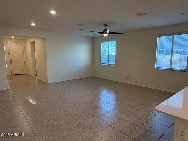 Foto del edificio - 21288 W Yale St