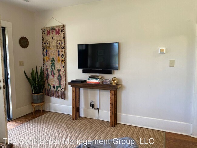 Building Photo - 2 br, 1 bath House - 118 Magnolia Avenue