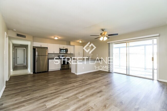 Building Photo - Charming 4 Bedroom in Tempe!