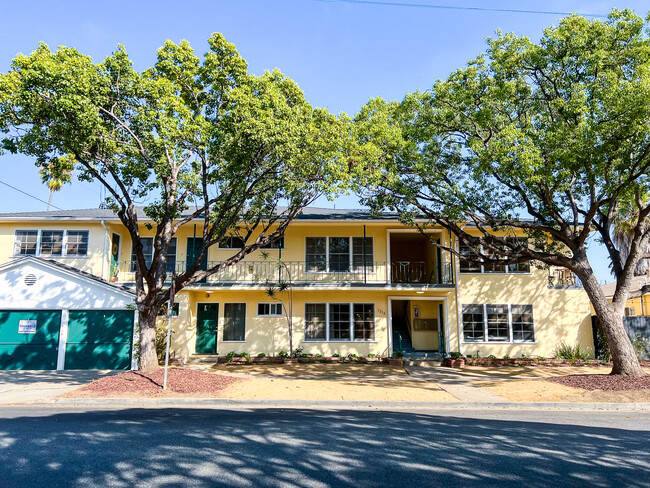 Building Photo - 1210 Washington Ave