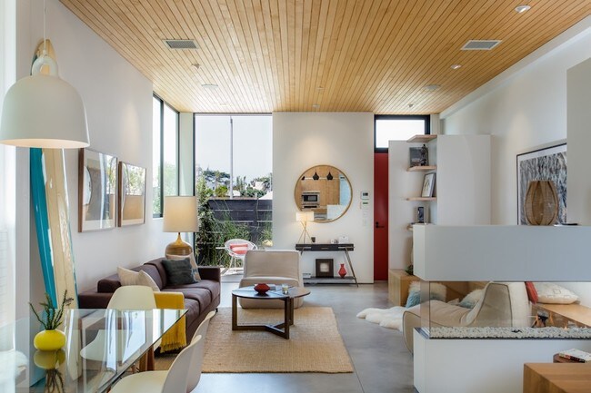 Foto del edificio - 308 Grand Blvd