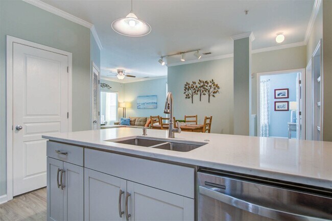 Building Photo - 600 Bucksley Lane Apt #208, Charleston, SC...