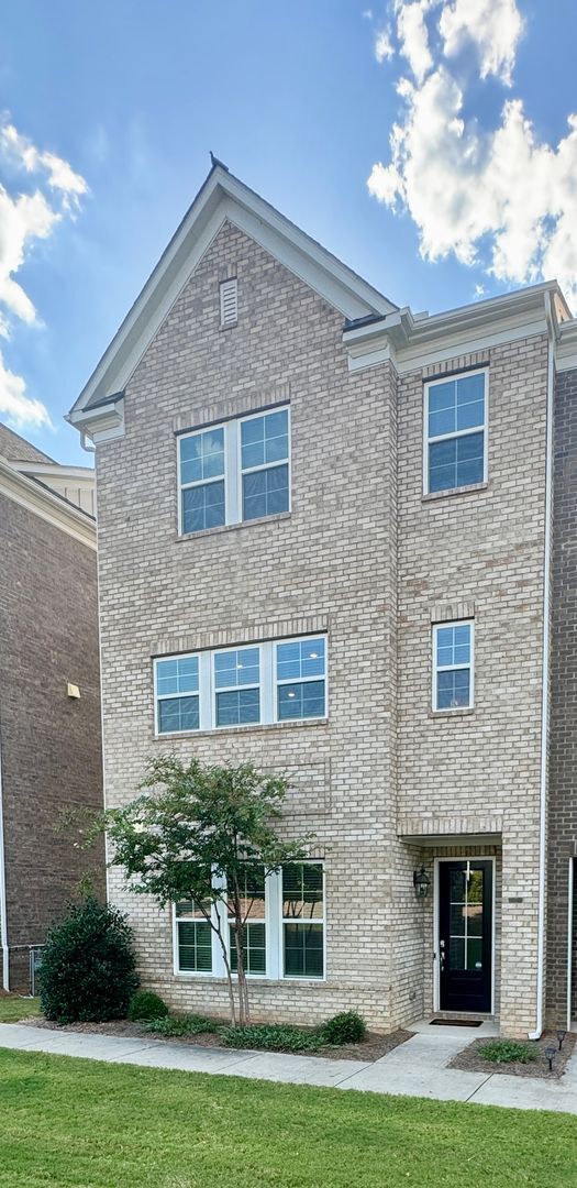 Foto del edificio - Beautiful 3BR/3.5BA Townhome in Rea Farms