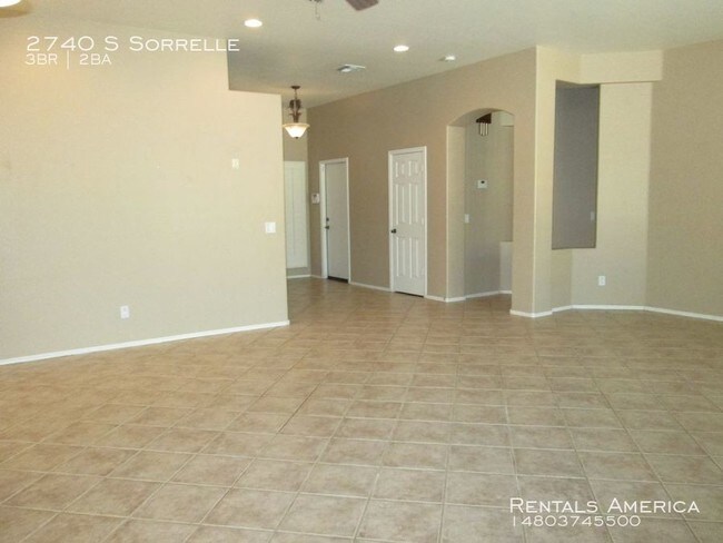 Building Photo - 2740 S Sorrelle