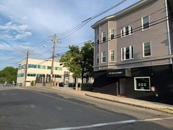 Primary Photo - 350 Revere Beach Blvd