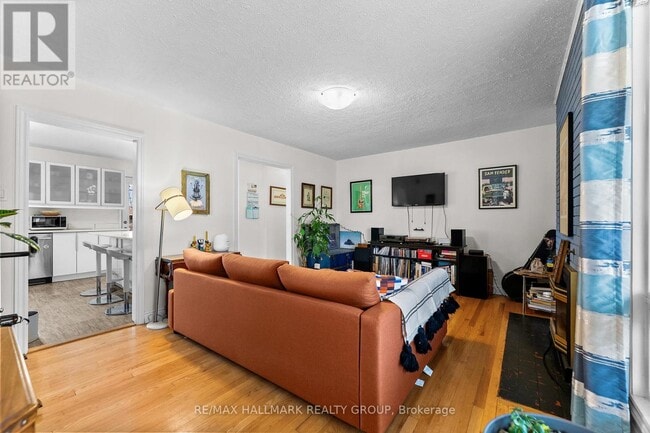 Building Photo - 1318 Avenue Q
