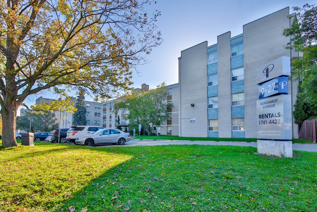 9 Bergamot Entrance - Rexlington Heights