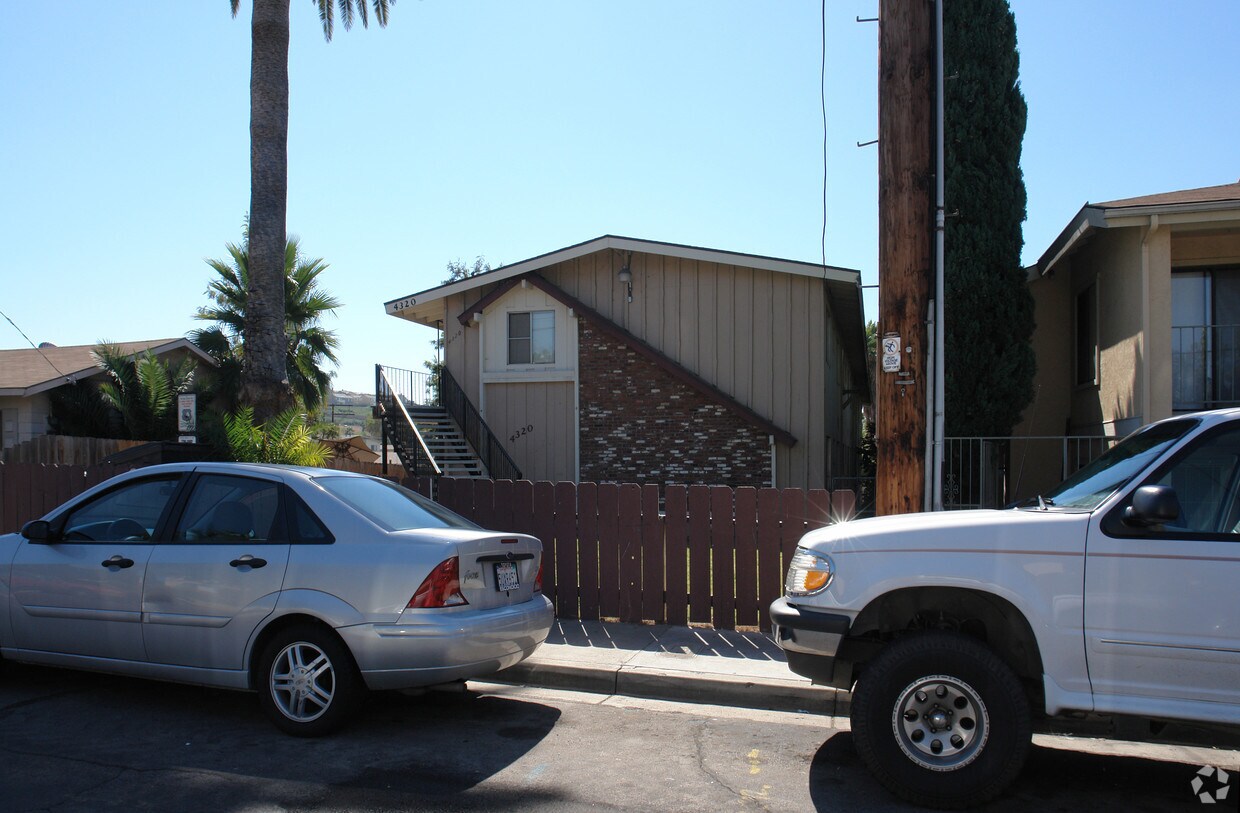 Foto del edificio - 4320-4322 Parks Ave
