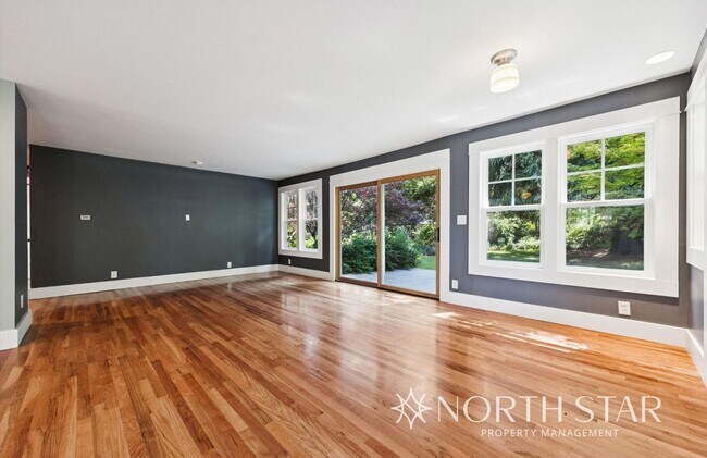 Building Photo - A Private Paradise Near Downtown