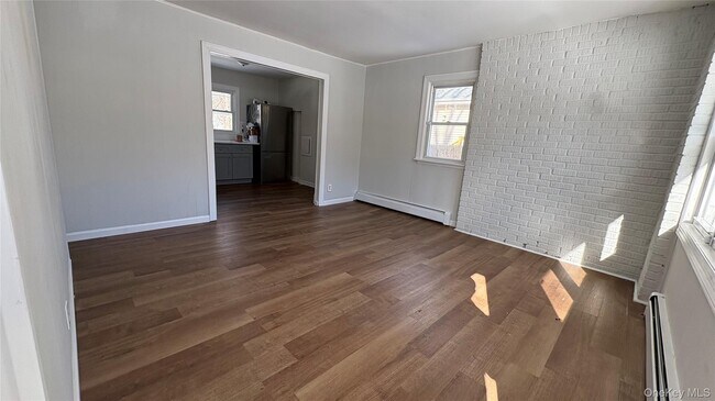 Foto del edificio - 72 Judith Dr