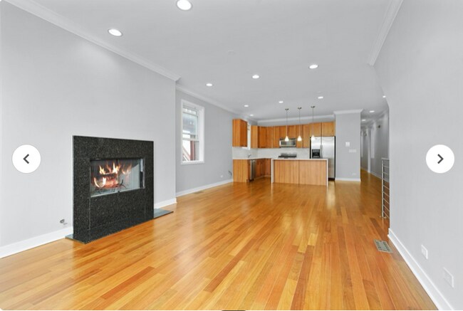 Building Photo - 1516 W 19th St