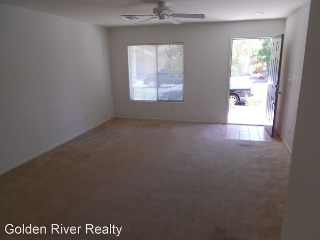 Foto del edificio - 3 br, 2.5 bath House - 563 Shire Hall St