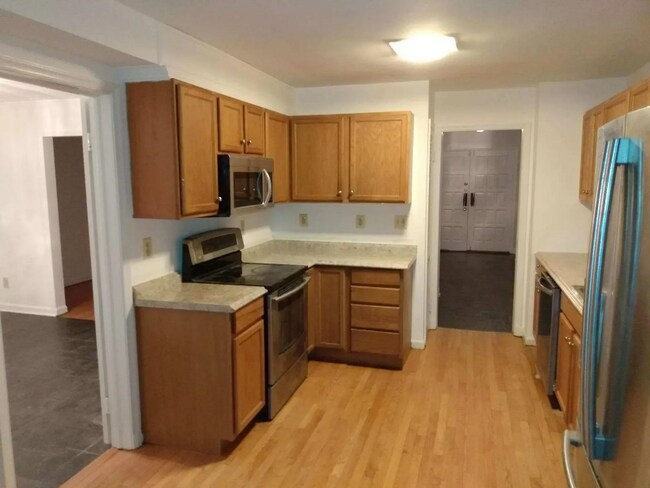 Foto del edificio - 2123 Edgewater Pkwy