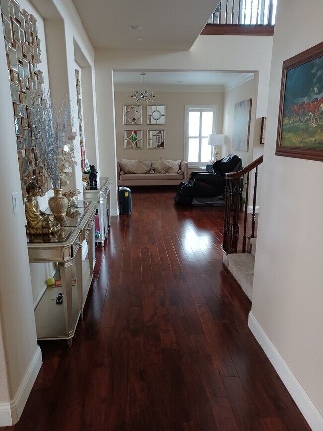 Foto del edificio - 2860 E Castle Pines Terrace