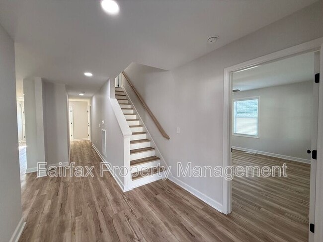 Building Photo - 312 Price Ave