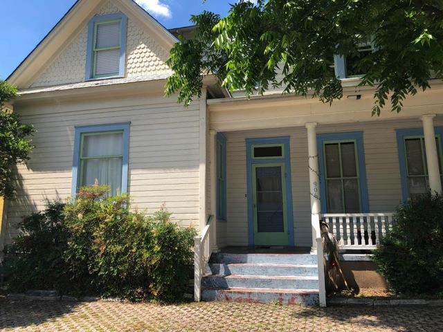 Foto principal - 906 W 22nd St