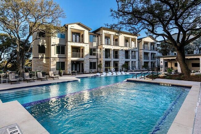 Foto del edificio - 10300 S I-35 Frontage Rd