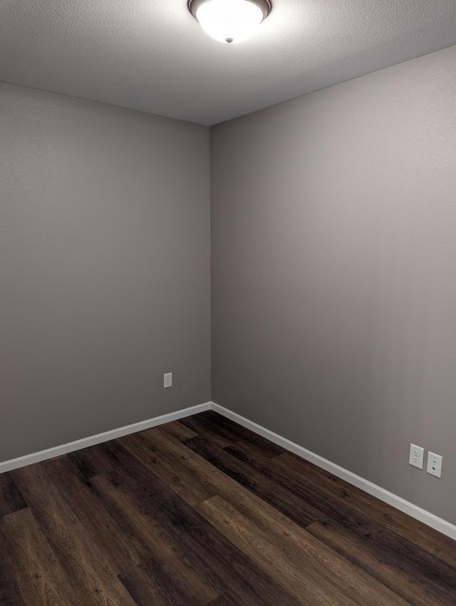 Building Photo - 0 bedroom in Marshall MN 56258