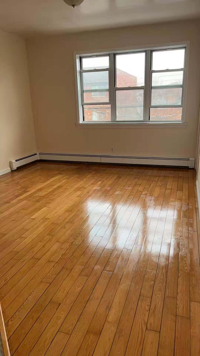 Foto del edificio - 1418 117th St