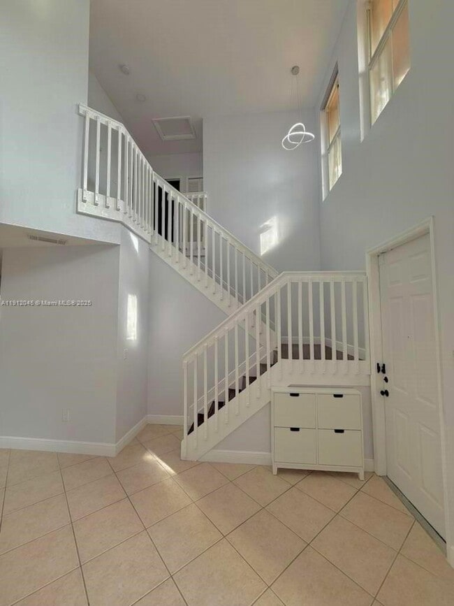 Building Photo - 922 NW 134th Ave