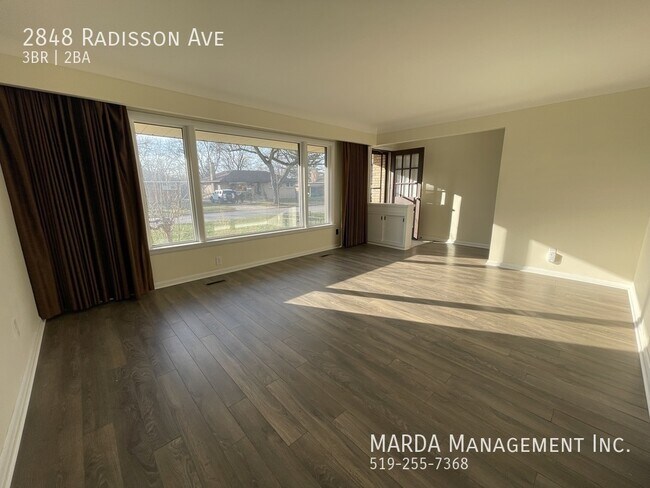 Photo du bâtiment - CHARMING 3 BED/2 BATH IN SOUTH WINDSOR + UTILITIES
